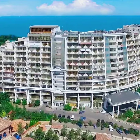 Apartmán в аркадии 130 м, 3 этаж